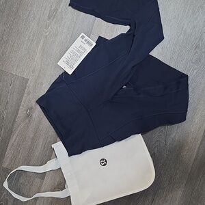 NWT Lululemon Aligns w/ Pockets - Size 2